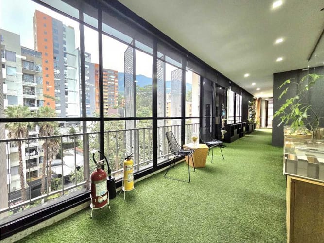 Oficina en venta en Las Lomas, Medellín, 208 m² · foto 12 de 15