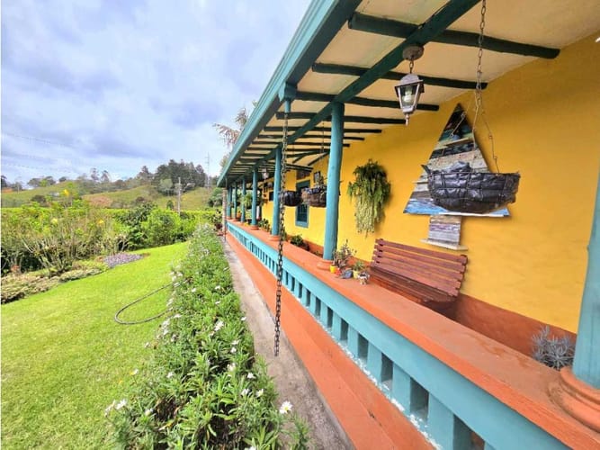 Finca en venta en El Cerro, Medellín, 200 m² · foto 2 de 23