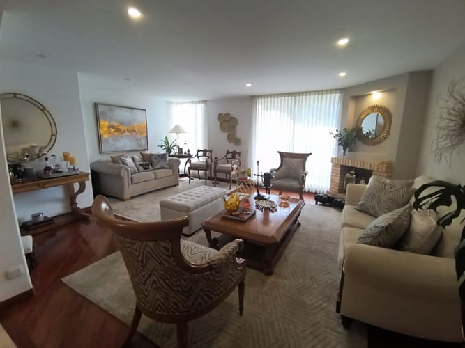 Apartamento de 3 alcobas en venta en El Contador, Bogotá, 175 m² · foto 3 de 24