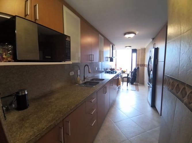 Apartamento de 3 alcobas en venta en El Contador, Bogotá, 175 m² · foto 8 de 24