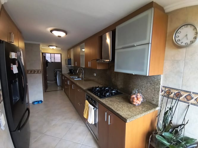 Apartamento de 3 alcobas en venta en El Contador, Bogotá, 175 m² · foto 10 de 24