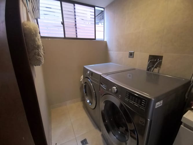 Apartamento de 3 alcobas en venta en El Contador, Bogotá, 175 m² · foto 11 de 24