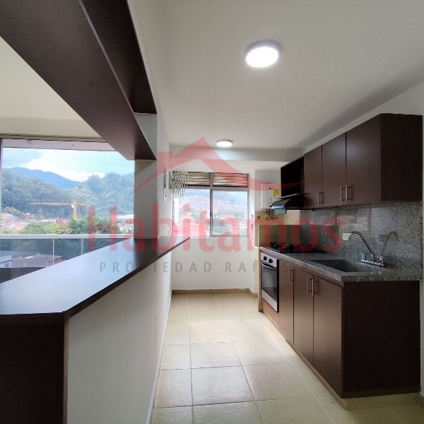 Apartamento en Arriendo en Belén Los Alpes, Medellín