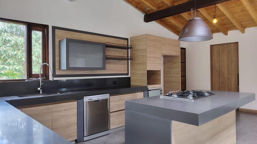 Casa de 4 alcobas en arriendo en El Carmen De Viboral, El Carmen de Viboral, 370 m² · foto 6 de 19