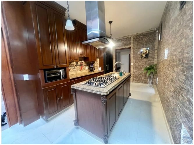 Casa de 5 alcobas en venta en Las Lomas No.2, Medellín, 350 m² · foto 14 de 24