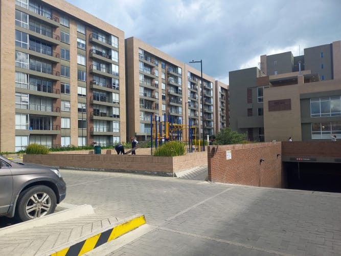 Apartamento de 3 alcobas en venta en Hacienda San Jose, Chía, 77 m² · foto 19 de 20