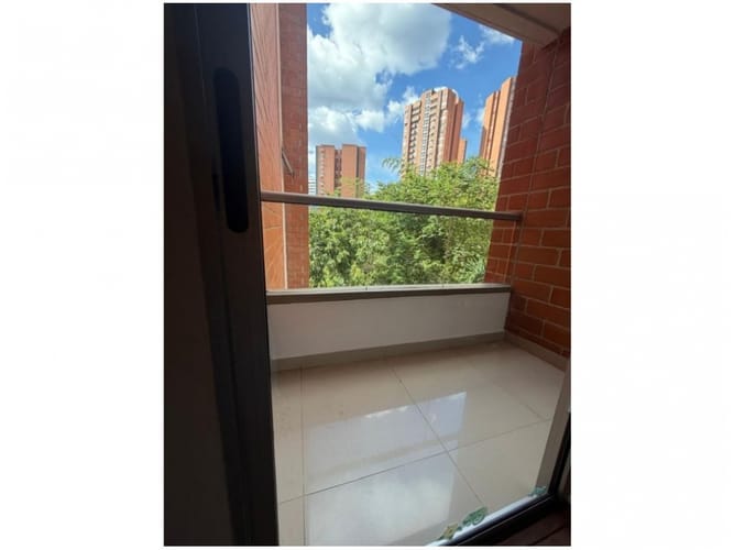 Apartamento de 3 alcobas en venta en Loma Del Esmeraldal, Envigado, 135 m² · foto 4 de 17