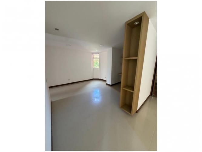 Apartamento de 3 alcobas en venta en Loma Del Esmeraldal, Envigado, 135 m² · foto 5 de 17
