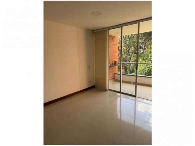 Apartamento de 3 alcobas en venta en Loma Del Esmeraldal, Envigado, 135 m² · foto 6 de 17