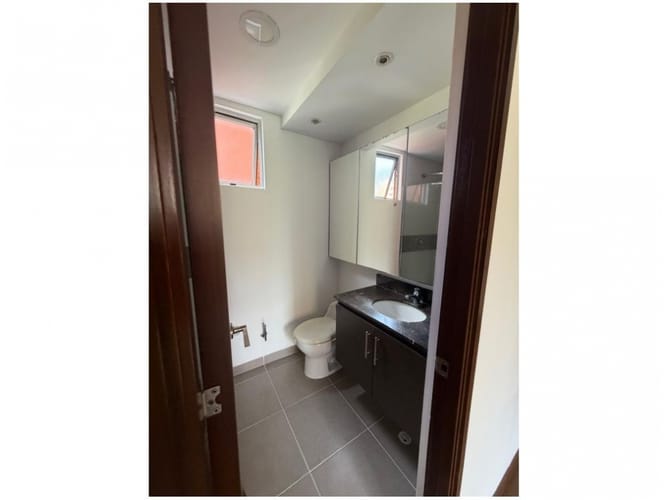 Apartamento de 3 alcobas en venta en Loma Del Esmeraldal, Envigado, 135 m² · foto 7 de 17