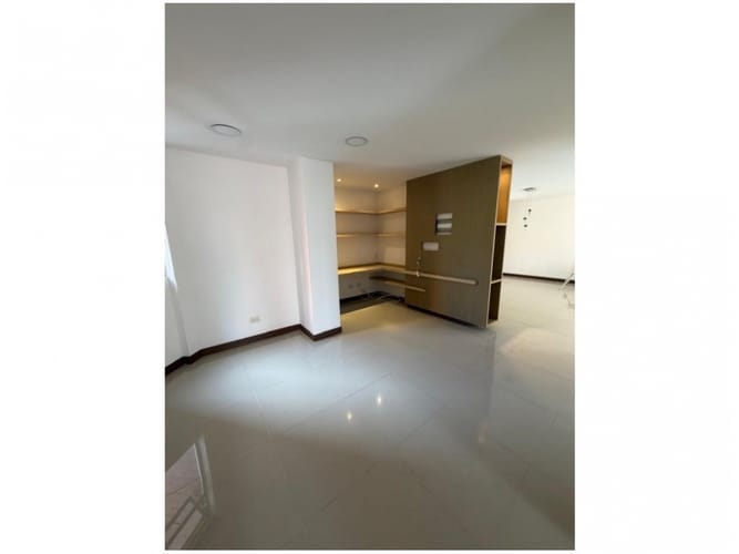 Apartamento de 3 alcobas en venta en Loma Del Esmeraldal, Envigado, 135 m² · foto 12 de 17