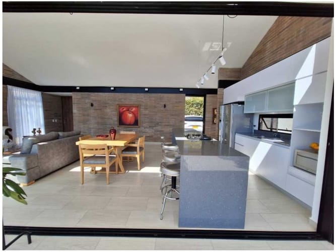 Casa de 3 alcobas en venta en Vía Las Palmas, Envigado, 280 m² · foto 4 de 24