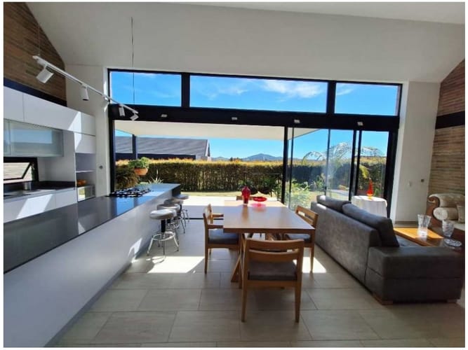 Casa de 3 alcobas en venta en Vía Las Palmas, Envigado, 280 m² · foto 8 de 24