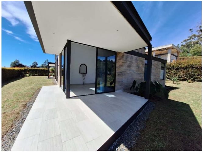 Casa de 3 alcobas en venta en Vía Las Palmas, Envigado, 280 m² · foto 22 de 24