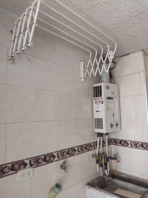 Apartamento de 3 alcobas en venta en Jorge Uribe Botero, Bogotá, 49 m² · foto 3 de 11
