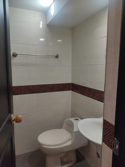 Apartamento de 3 alcobas en venta en Jorge Uribe Botero, Bogotá, 49 m² · foto 4 de 11