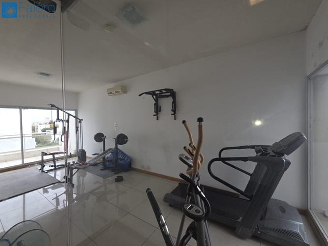 Apartamento en alquiler c/ cochera en Pocitos · Foto 2