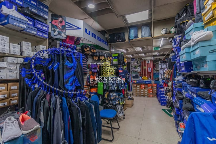 Alquiler de Local Comercial en el Centro, Montevideo · Foto 3