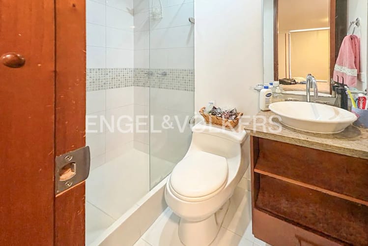 Apartamento de 3 alcobas en venta en La Carolina, Bogotá, 224 m² · foto 13 de 16