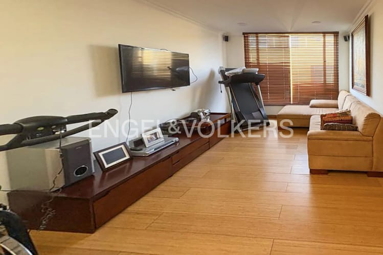 Apartamento de 3 alcobas en venta en La Carolina, Bogotá, 224 m² · foto 7 de 16
