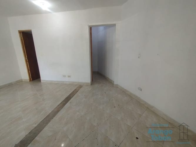 Local en arriendo en Laureles, Medellín, 25 m² · foto 10 de 16