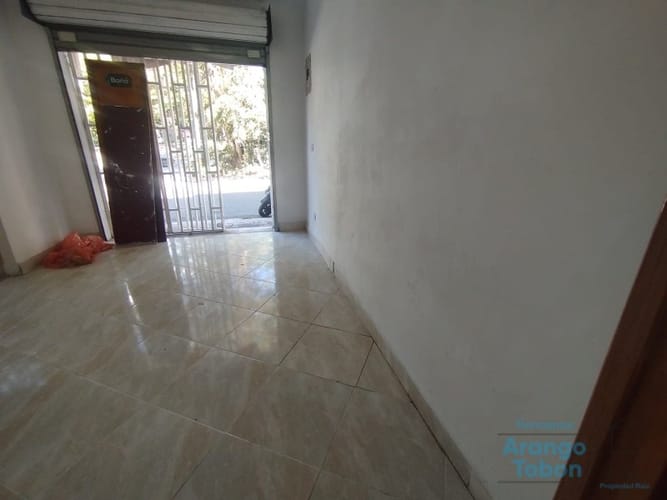 Local en arriendo en Laureles, Medellín, 25 m² · foto 12 de 16