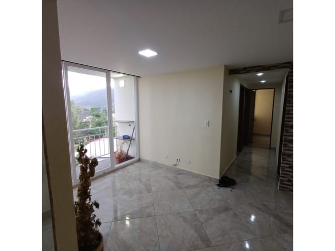 Apartamento de 3 alcobas en venta en Pajarito, Medellín, 58 m² · foto 9 de 14