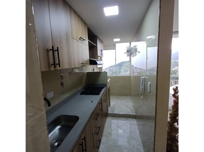 Apartamento de 3 alcobas en venta en Pajarito, Medellín, 58 m² · foto 10 de 14