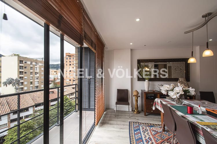 Apartamento de 3 alcobas en venta en Bella Suiza, Bogotá, 227 m² · foto 3 de 21