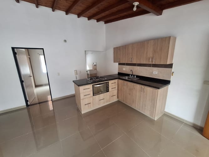 Apartamento de 3 alcobas en arriendo en El Salvador, Medellín, 65 m² · foto 2 de 12