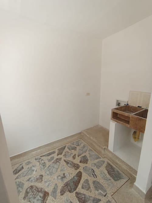 Apartamento de 4 alcobas en arriendo en El Portal, Envigado, 110 m² · foto 8 de 16