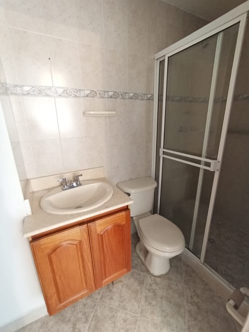Apartamento de 4 alcobas en arriendo en El Portal, Envigado, 110 m² · foto 16 de 16