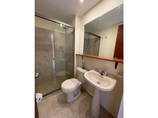 Apartamento de 3 alcobas en arriendo en La Castellana, Medellín, 100 m² · foto 11 de 24