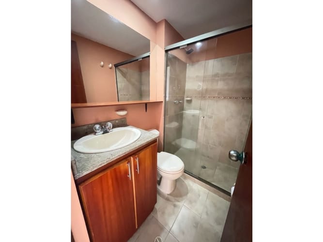 Apartamento de 3 alcobas en arriendo en La Castellana, Medellín, 100 m² · foto 14 de 24