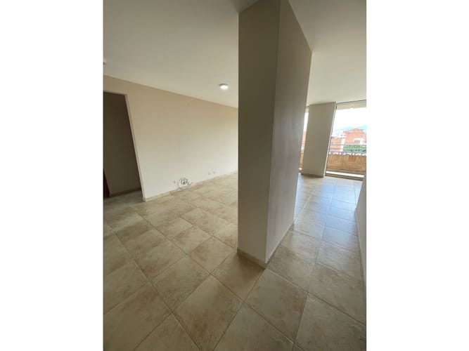 Apartamento de 3 alcobas en arriendo en La Castellana, Medellín, 100 m² · foto 15 de 24
