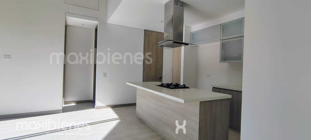 Apartamento de 2 alcobas en arriendo en Los Salados, El Retiro, 90 m² · foto 6 de 14