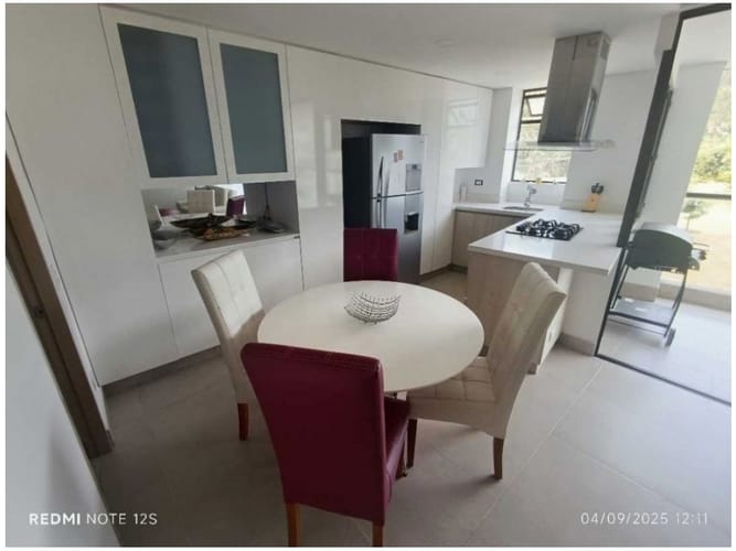 Apartamento de 3 alcobas en venta en Loma De Las Brujas, Envigado, 116 m² · foto 6 de 24