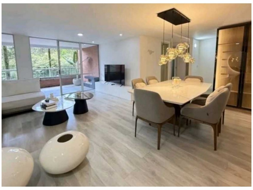 Apartamento en Venta en Loma Benedictinos, Envigado