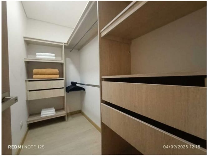 Apartamento de 3 alcobas en venta en Loma De Las Brujas, Envigado, 116 m² · foto 19 de 24