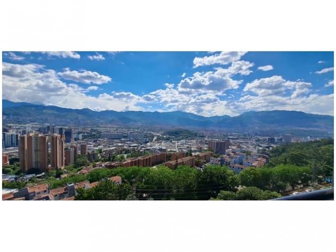 Apartamento de 3 alcobas en venta en Loma Del Indio, Medellín, 101 m² · foto 2 de 15
