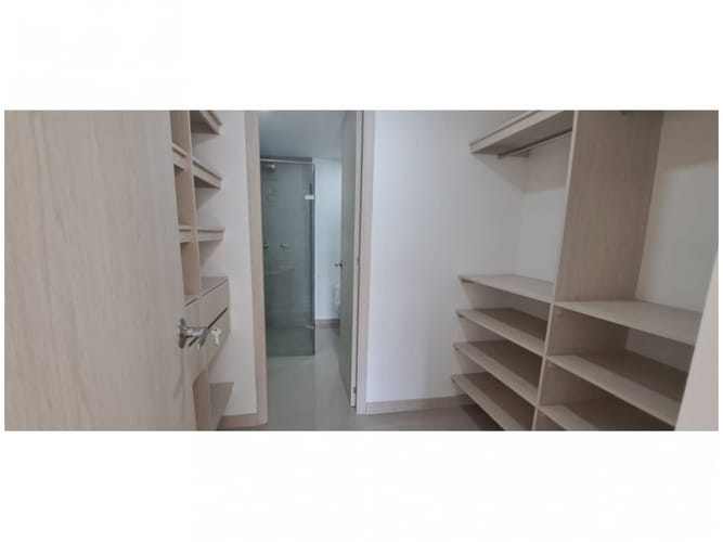Apartamento de 3 alcobas en venta en Loma Del Indio, Medellín, 101 m² · foto 14 de 15