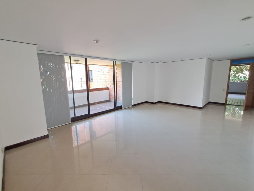 Apartamento en Arriendo en El Poblado, Medellín