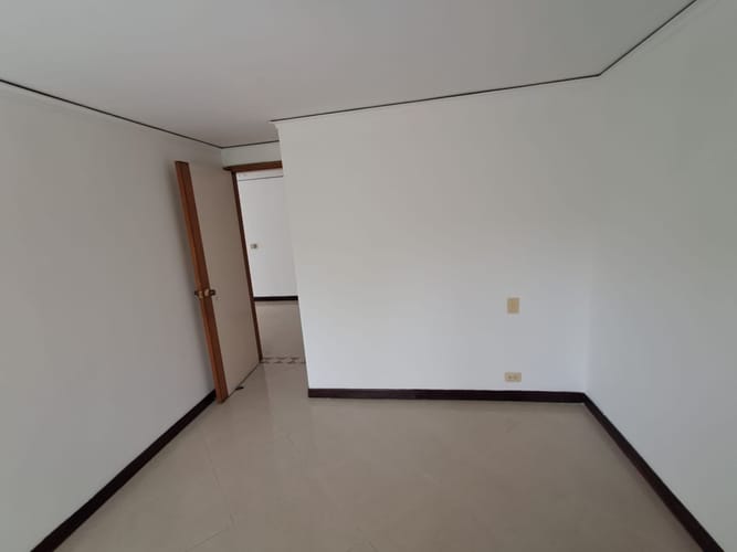 Apartamento de 3 alcobas en arriendo en Los Balsos, Medellín, 145 m² · foto 20 de 24