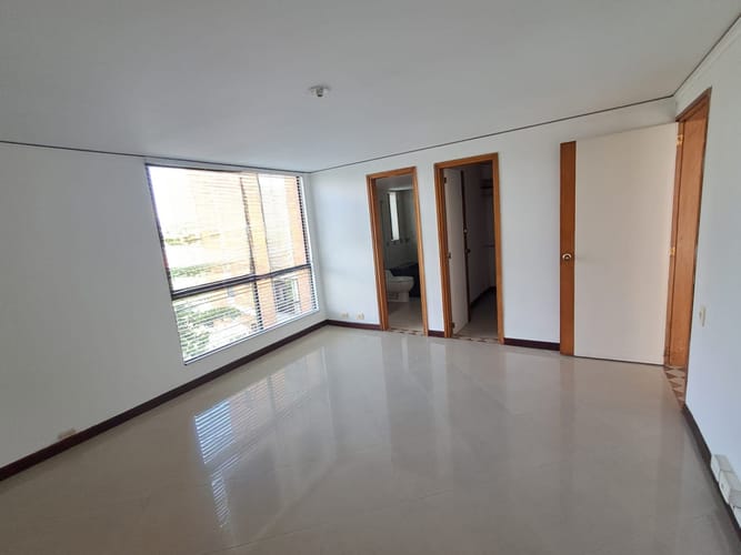 Apartamento de 3 alcobas en arriendo en Los Balsos, Medellín, 145 m² · foto 21 de 24
