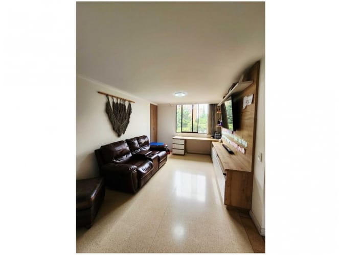 Apartamento de 3 alcobas en venta en Castropol, Medellín, 198 m² · foto 11 de 17