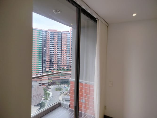 Apartamento de 2 alcobas en arriendo en Las Palmas, Medellín, 72 m² · foto 6 de 19