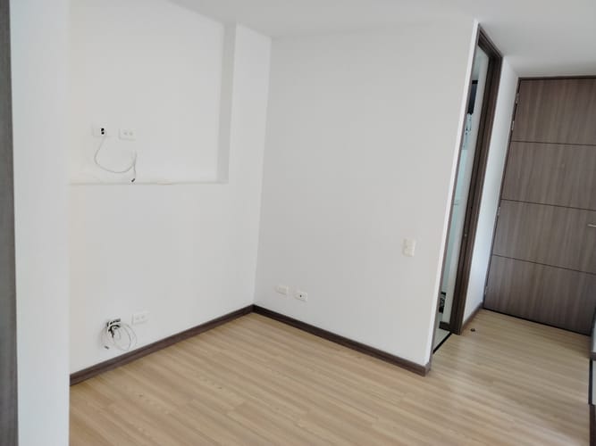 Apartamento de 2 alcobas en arriendo en Las Palmas, Medellín, 72 m² · foto 7 de 19