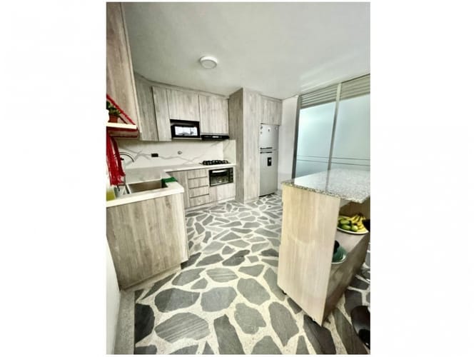 Apartamento de 3 alcobas en venta en Laureles, Medellín, 98 m² · foto 3 de 13