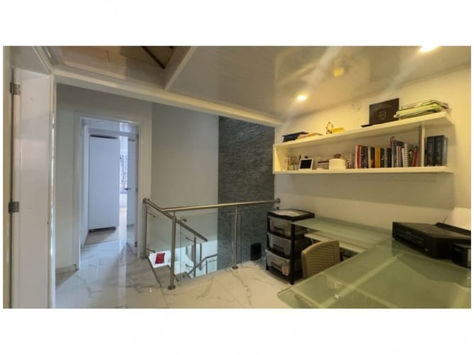 Casa de 3 alcobas en venta en El Trianon, Envigado, 200 m² · foto 9 de 22