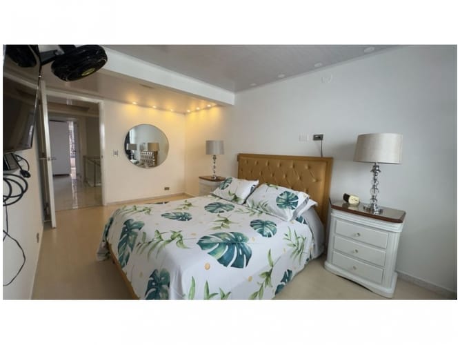 Casa de 3 alcobas en venta en El Trianon, Envigado, 200 m² · foto 16 de 22